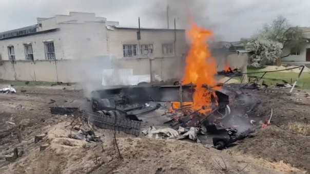 Под Докучаевском ранены журналисты RT