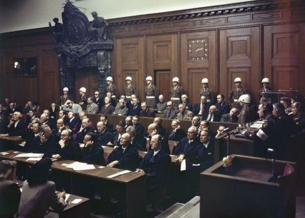 Суды и трибуналы. Александр Роджерс