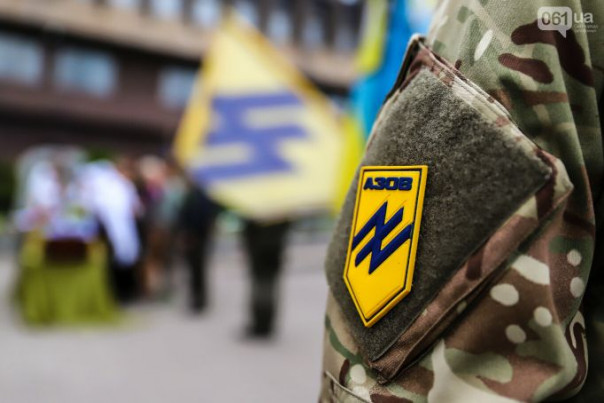 Старый "Азовец" нашёл оригинальный способ не попасть в плен (Брезгливым, беременным и впечатлительным просмотр запрещён)