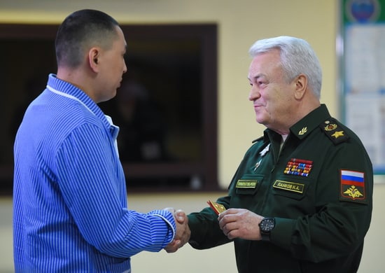 Первая группа российских военных, получивших ранения во время спецоперации, готова отправляться служить дальше.