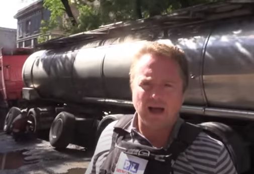 Украина продолжает обстреливать гражданскую инфраструктуру в центре Донецка. Репортаж Патрика Ланкастера