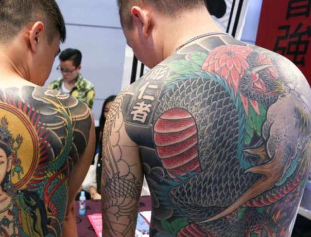 В Китае запретили наносить татуировки несовершеннолетним