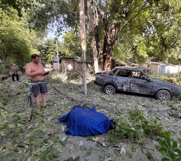Мирный житель погиб в результате обстрела украинскими боевиками Кировского района Донецка.