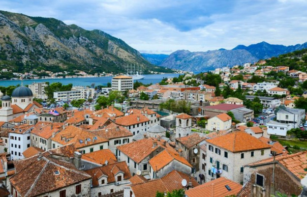 Черногория арестовала имущество депутатов Госдумы и чиновников Кремля