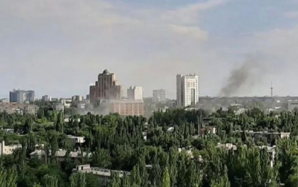 Укрофашисты нанесли удары по жилым домам и детской музыкальной школе в Донецке