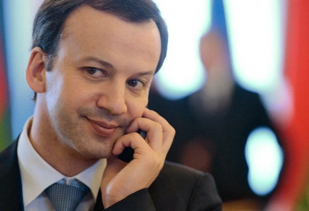 Двор­ко­ви­ча за­чи­сти­ли