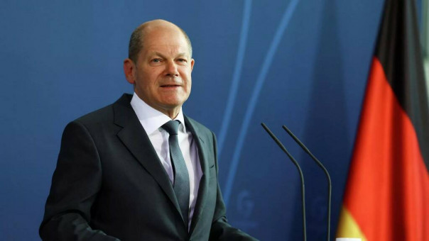 Шольц рассмеялся после вопроса про гарантии безопасности Украине