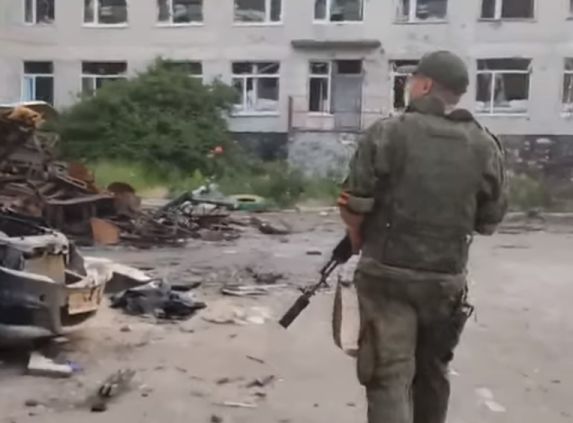 Военные Луганской Народной Республики и Армии России зашли в Лисичанск