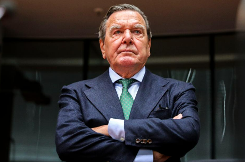 Шредер рассказал, как можно закончить конфликт на Украине