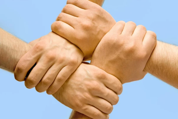 Приветствуем новых читателей, соратников по борьбе )