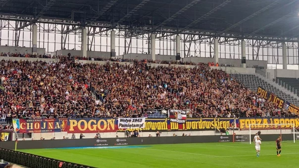 Поляки устроили антиукраинскую акцию на матче Лиги конференций УЕФА