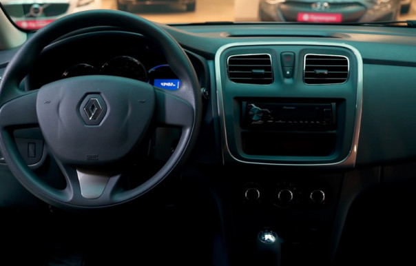 Renault Logan: самая популярная машина, предлагаемая в прокат в России