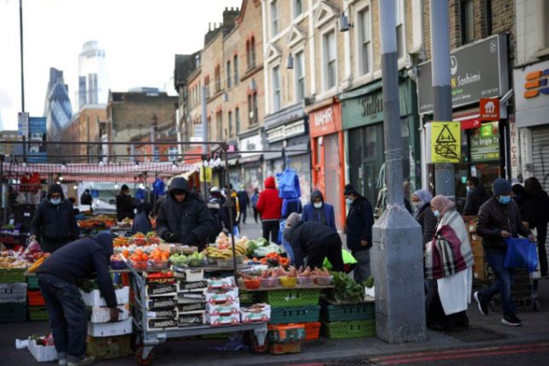 Инфляция в Великобритании достигла нового 40-летнего максимума в 9,4% в июне | В Лондоне из-за аномальной жары начались пожары