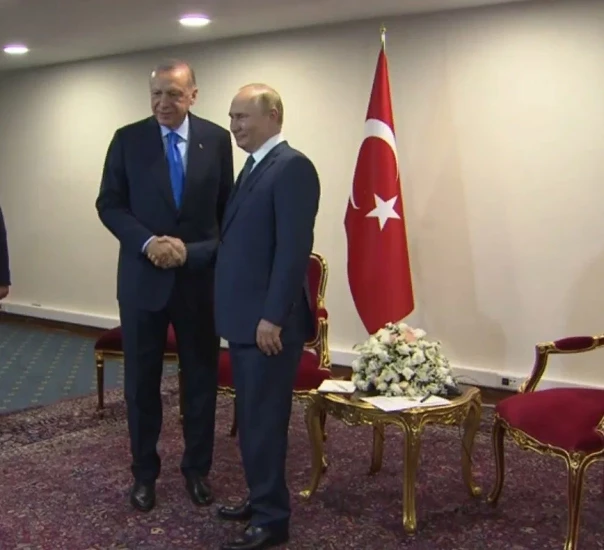 Опасные фотографии. Запретят ли на западе фото Путина?