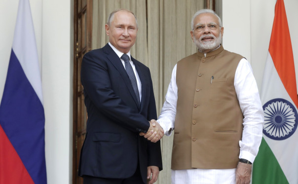 Удар по гегемону! Индия как и Россия перешла на расчеты без доллара