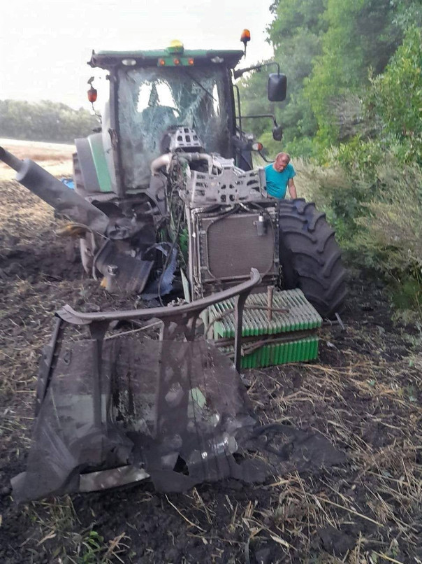 В приграничной зоне Курской области трактор подорвался на неразорвавшемся боеприпасе