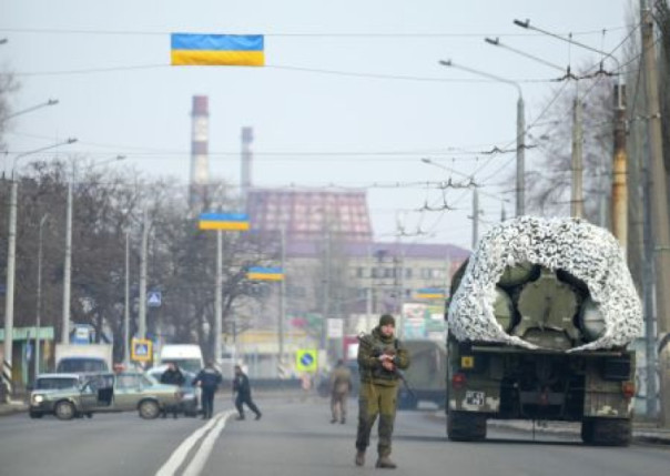 Украина объявила обязательную эвакуацию с подконтрольной части Донбасса