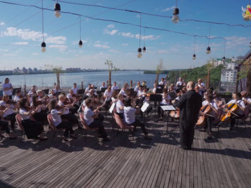 Губернатор Воронежской области выложил видеоролик с симфоническим оркестром, исполняющим хит «Сектор газа»