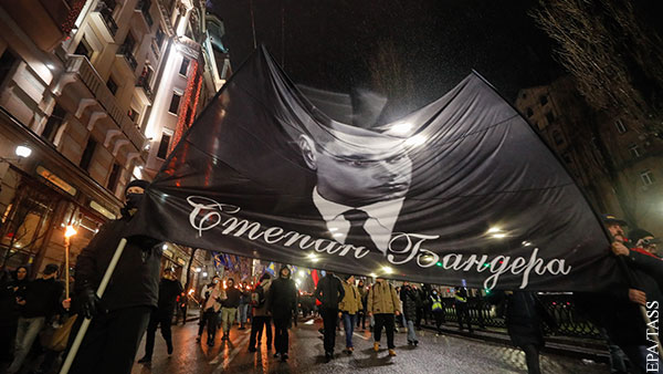 Польша приказала: с сайта Рады удалили публикацию Залужного о Бандере