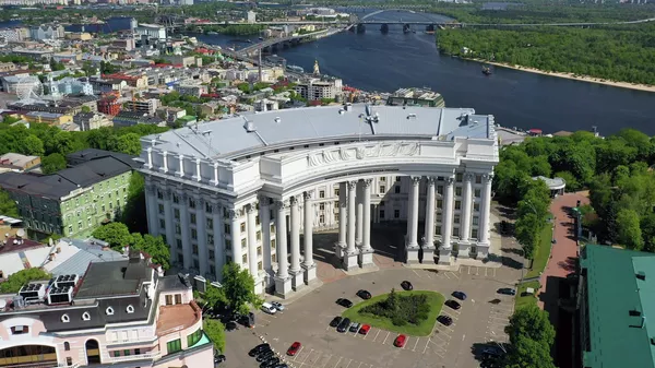 Зеленский и Бог. МИД Украины с особым цинизмом опять пробил дно
