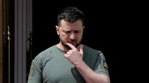 Зеленский разрешил иностранным наемникам служить 10 лет