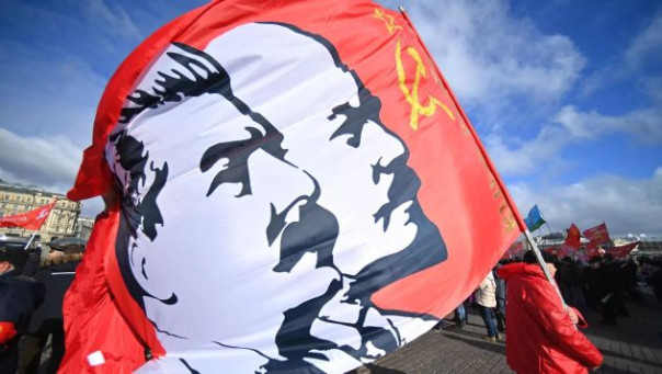 Разлет поколений. Дети и внуки вождей проигнорировали дело отцов и дедов. Владимир Скачко