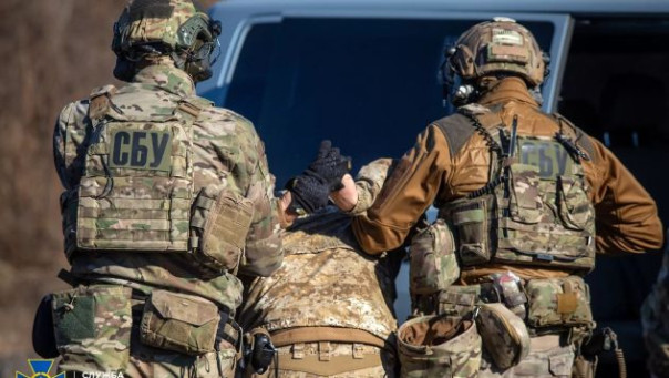 "Диверсанты" и "шпионы" на Украине. Почему их там много и что с ними делает власть