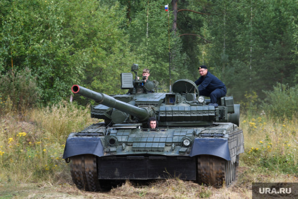 Союзные войска захватили танк ВСУ с «посланиями» к русским