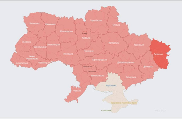 Впервые за два месяца сирены воздушной тревоги звучат во всех областях Украины