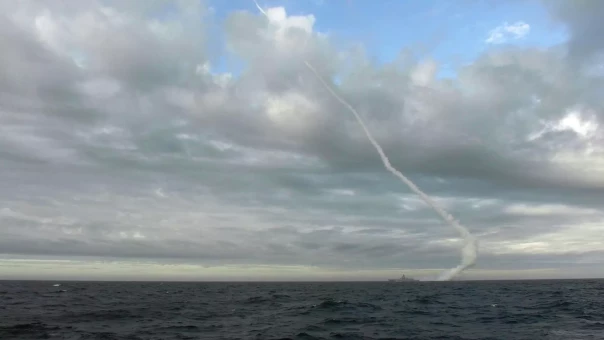 Шойгу сообщил о начале серийного производства гиперзвуковых ракет "Циркон"