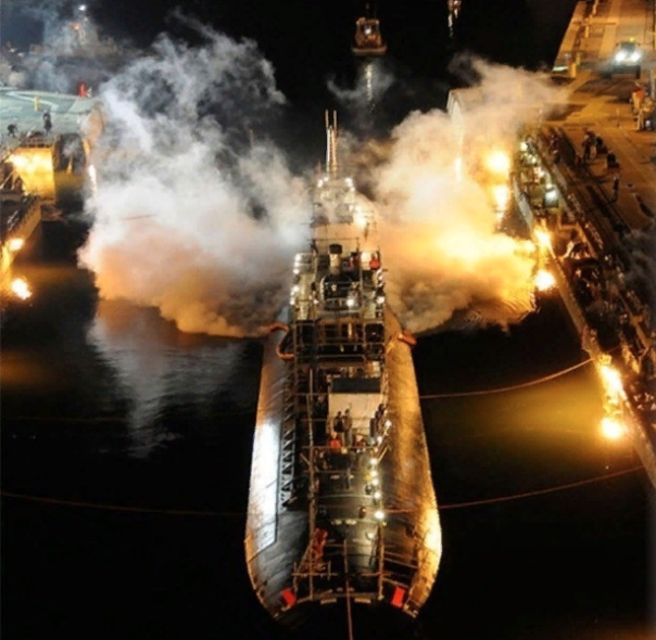 Человек, в одиночку уничтоживший  атомную подводную лодку США