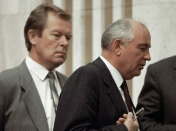 Как разрушали СССР: ликвидация Комитета государственной безопасности