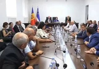 Санду сбежала из Гагаузии