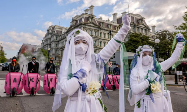 Чрезвычайной климатической ситуации не существует. Валентин Катасонов