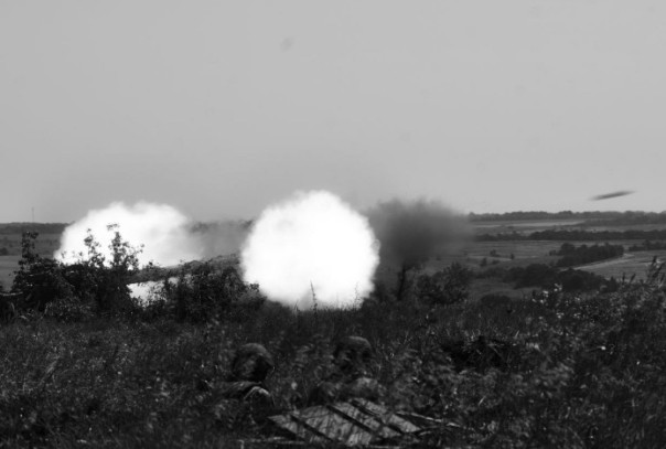 Арта долбит на всей протяжённости Харьковского фронта