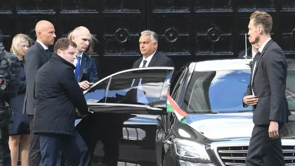 Орбан приехал на церемонию прощания с Горбачевым