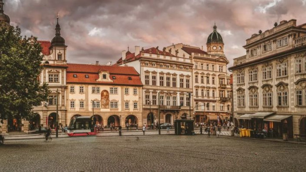 Главный обыватель Европы начал волноваться за свое пиво. Голос Мордора