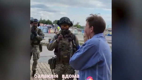 Украинцы встречают освободителей -ВСУ