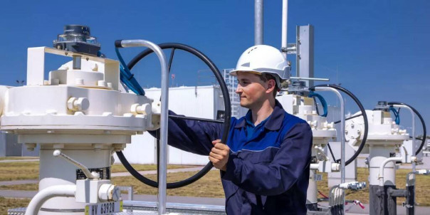 На сколько Европе хватит запасов газа на зиму?