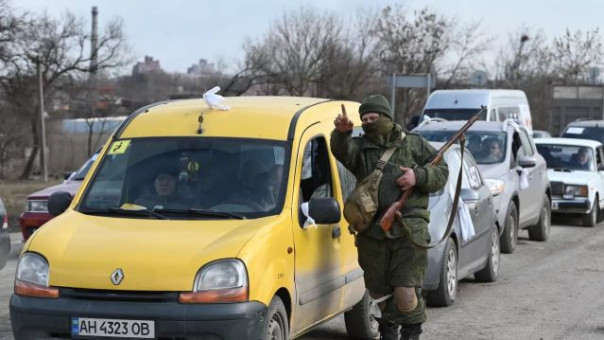"Сотни машин в день": в Запорожской области рассказали о росте потока беженцев с Украины