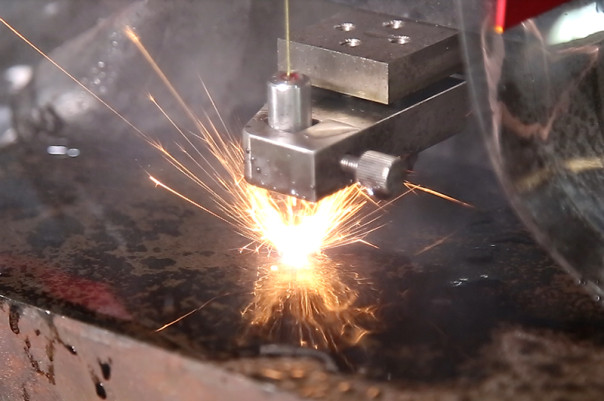 От чего зависит стоимость работ по сварке металлоконструкций