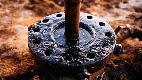 На проекте "Сахалин-1" остановили добычу нефти и газа