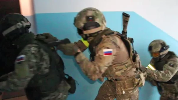 В Новосибирске задержали подозреваемого в организации поджогов военкоматов