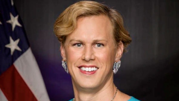 Как американский майор-трансгендер пыталась помочь России