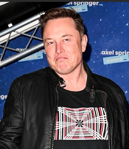 Илона Маска заклеили в Одессе на билбордах с "друзьями Украины"