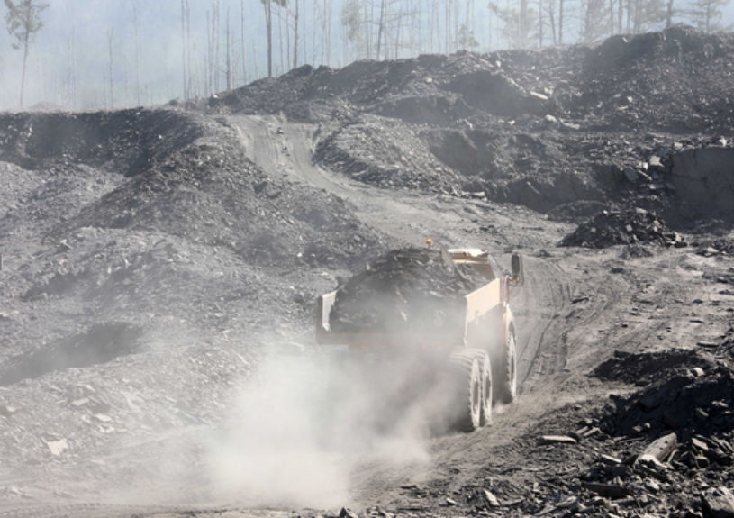 Железнодорожники двигают горы: солдаты продолжают строить БАМ-2