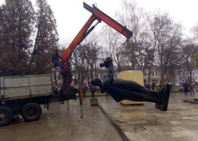 Новые поиски нового кумира от безнадёги. Владимир Скачко