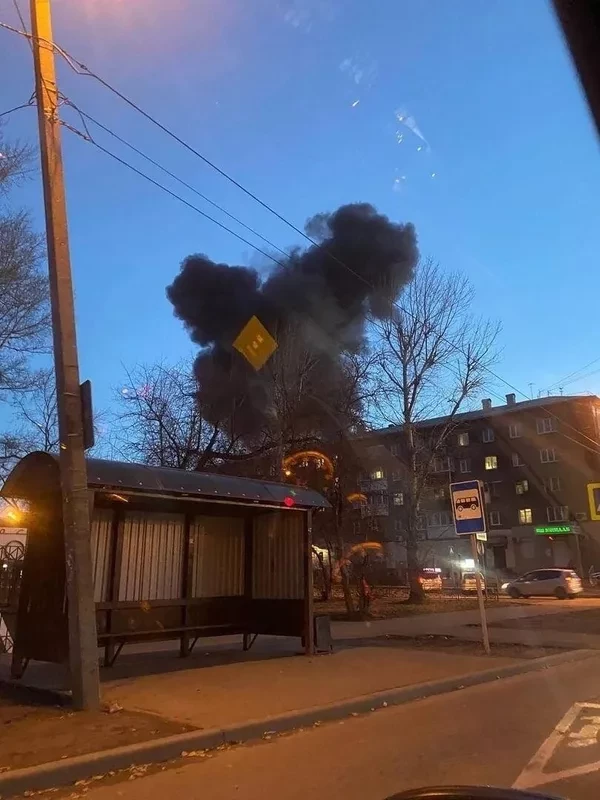 В Иркутске самолёт Су-30 упал на двухэтажный дом, погибли два пилота