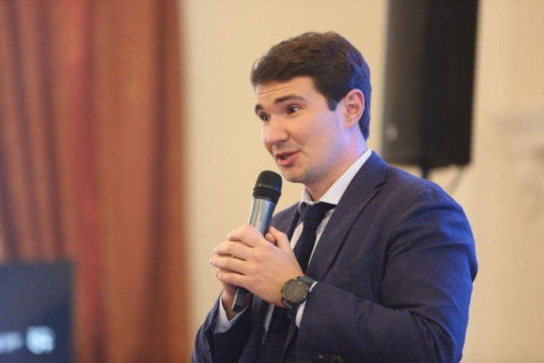 5-я колонна воспитывает наших детей?