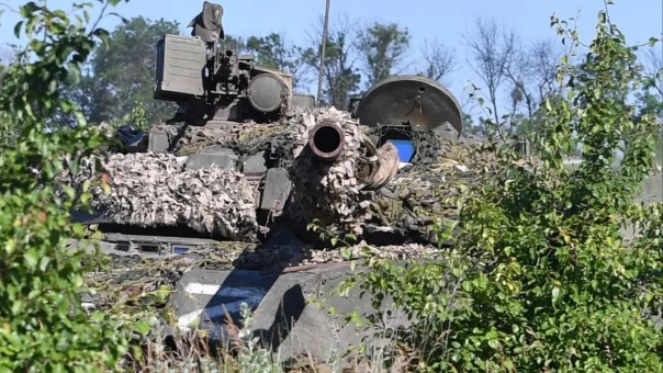 Танковый бой на фронте Авдеевки (Специальный репортаж)